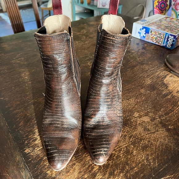 Freebird Heeled Boots - Picture 2 of 9